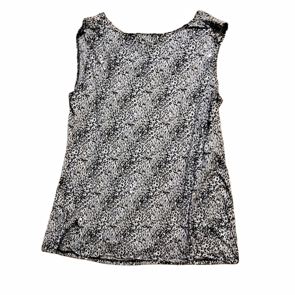 Brittney Black sleeveless stretch top. - Picture 3 of 4